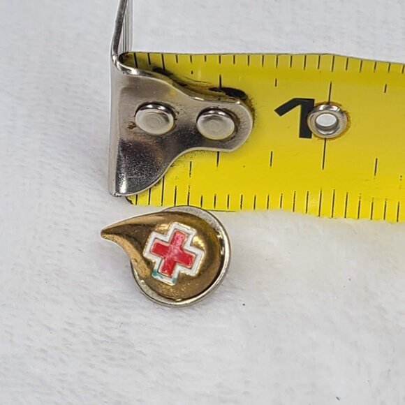 Vintage Ballou Red Cross Blood Drop Donor Lapel Pin Gold Tone Enamel USA - Picture 5 of 5